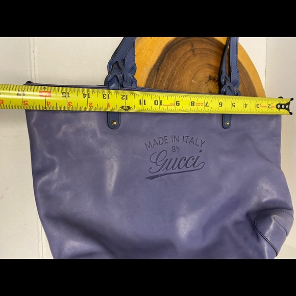 Gucci All Leather Tote & Python Wristlet - Picture 14 of 15